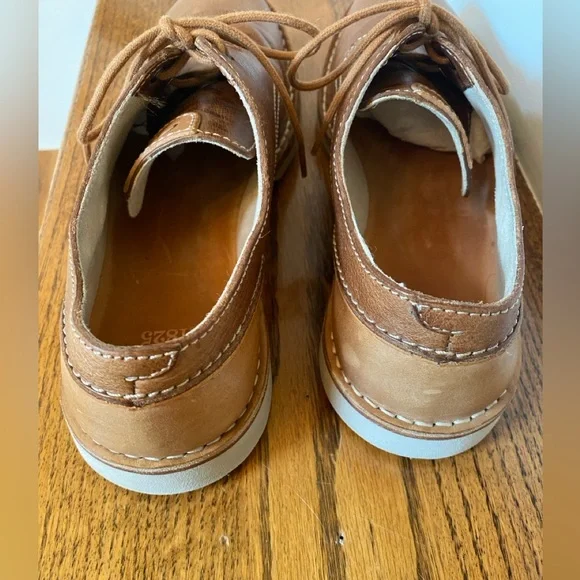 Clarks Men's Size 10M Tan Leather Low Oxford Shoes in EUC - Picture 5 of 16